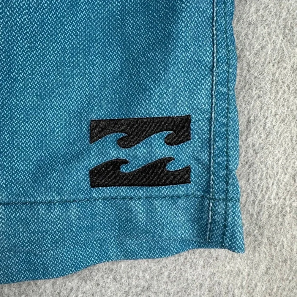 Billabong Mens Blue Striped Board Shorts‎ Swim Trunks Size 36